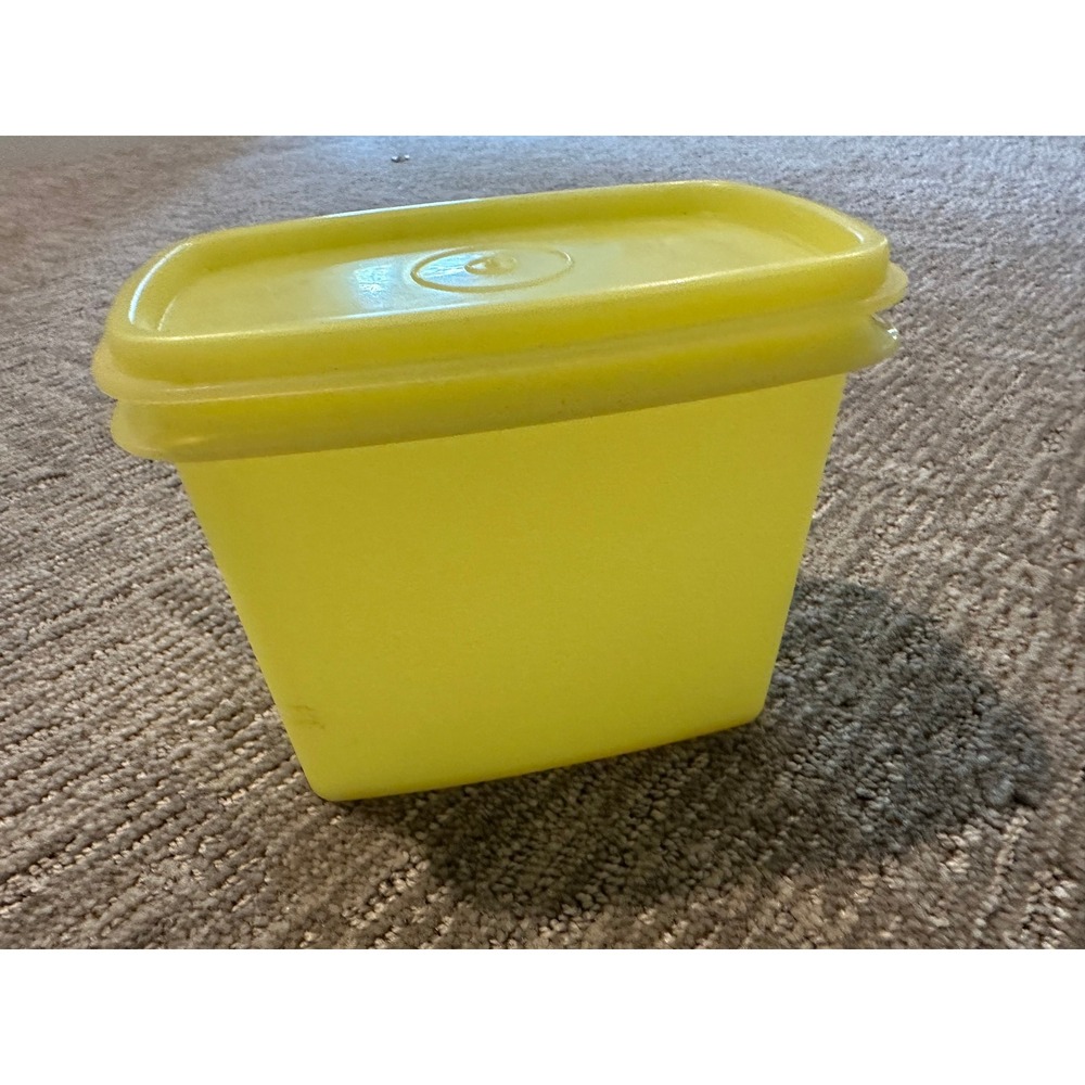 Vintage Tupperware Yellow Square Storage Container with Lid 811-13 Retro Kitchen